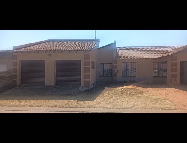 3 BEDROOM FREEHOLD FOR SALE IN VOSLOORUS